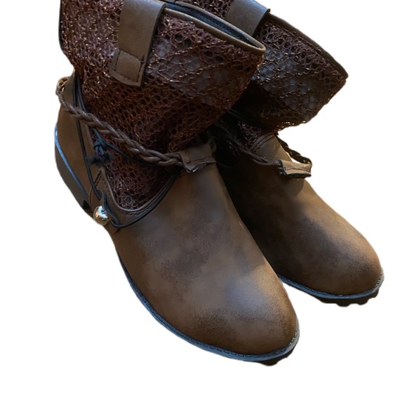 Brown slouch boots - Picture 2 of 5